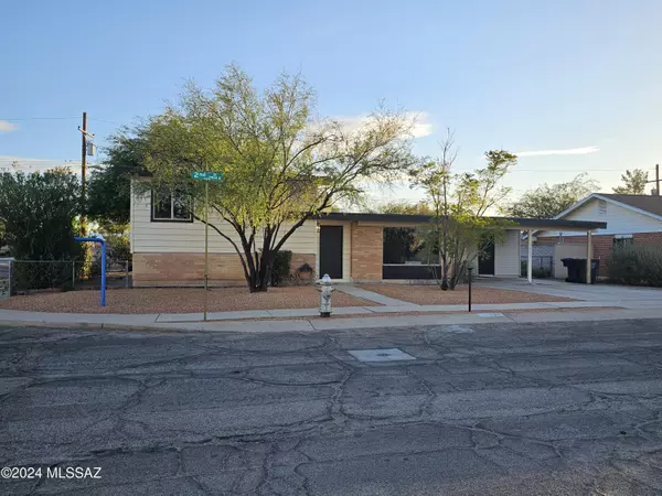 7932 E 2nd Street, Tucson, AZ 85710
