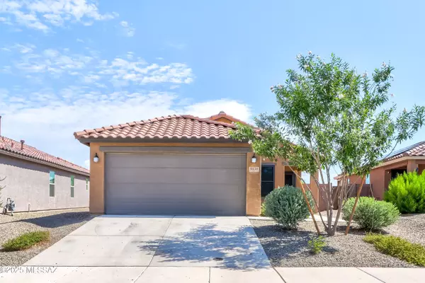 8836 E Stone Meadow Circle, Tucson, AZ 85730