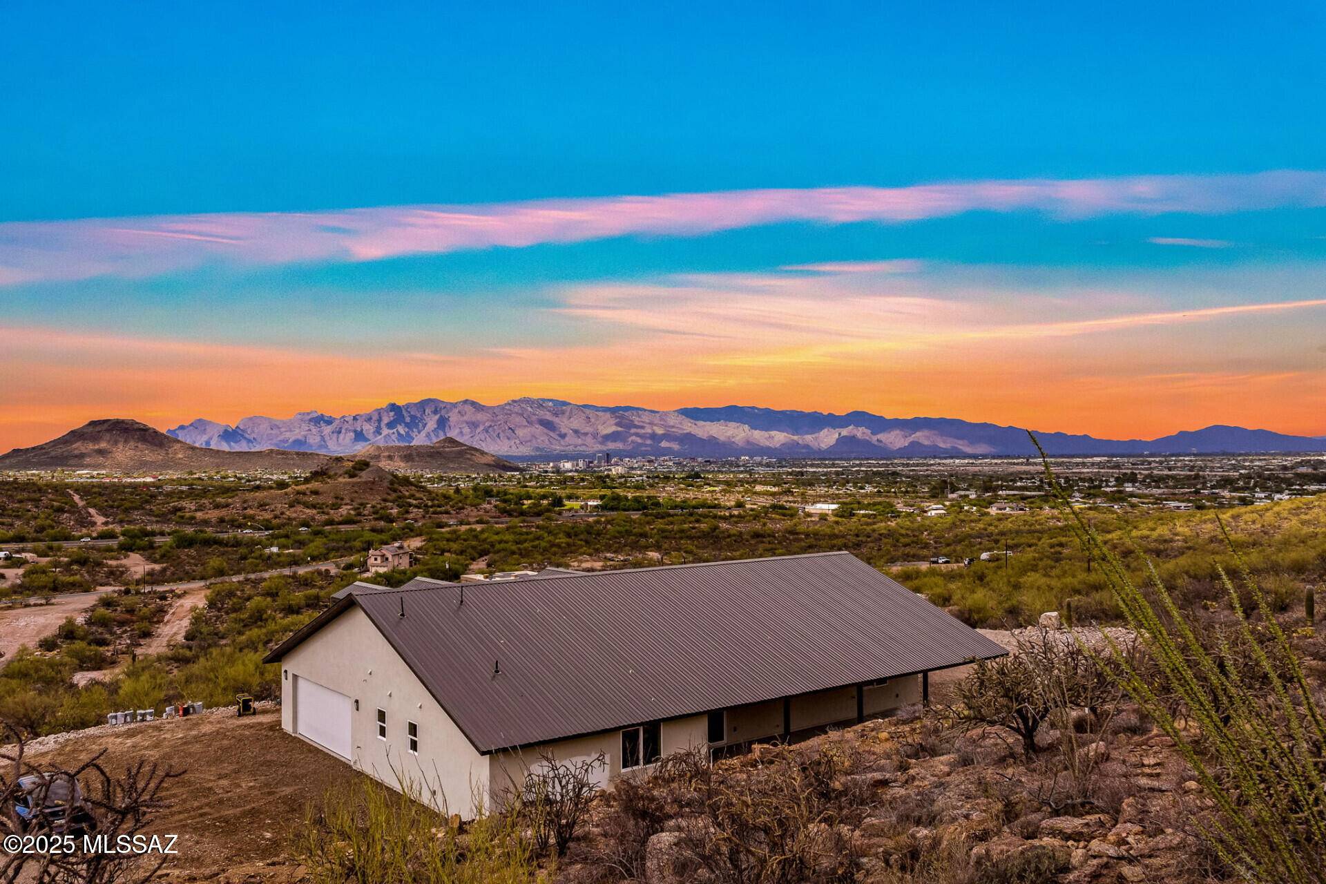 2377 W Old Ajo Way, Tucson, AZ 85746