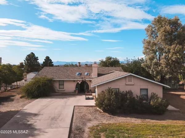 228 E 300 S, Pima, AZ 85543