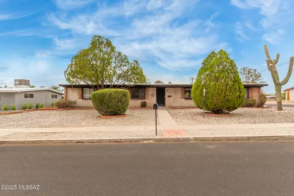 Tucson, AZ 85711,5261 E Rosewood Street