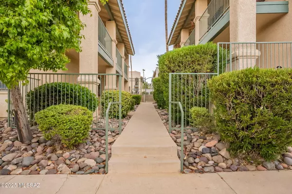 Tucson, AZ 85710,7668 E 22nd Street #APT 75