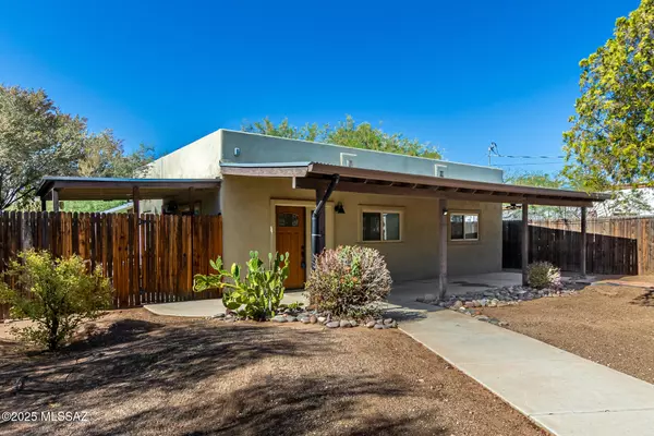 Tucson, AZ 85712,5829 E Mabel Street