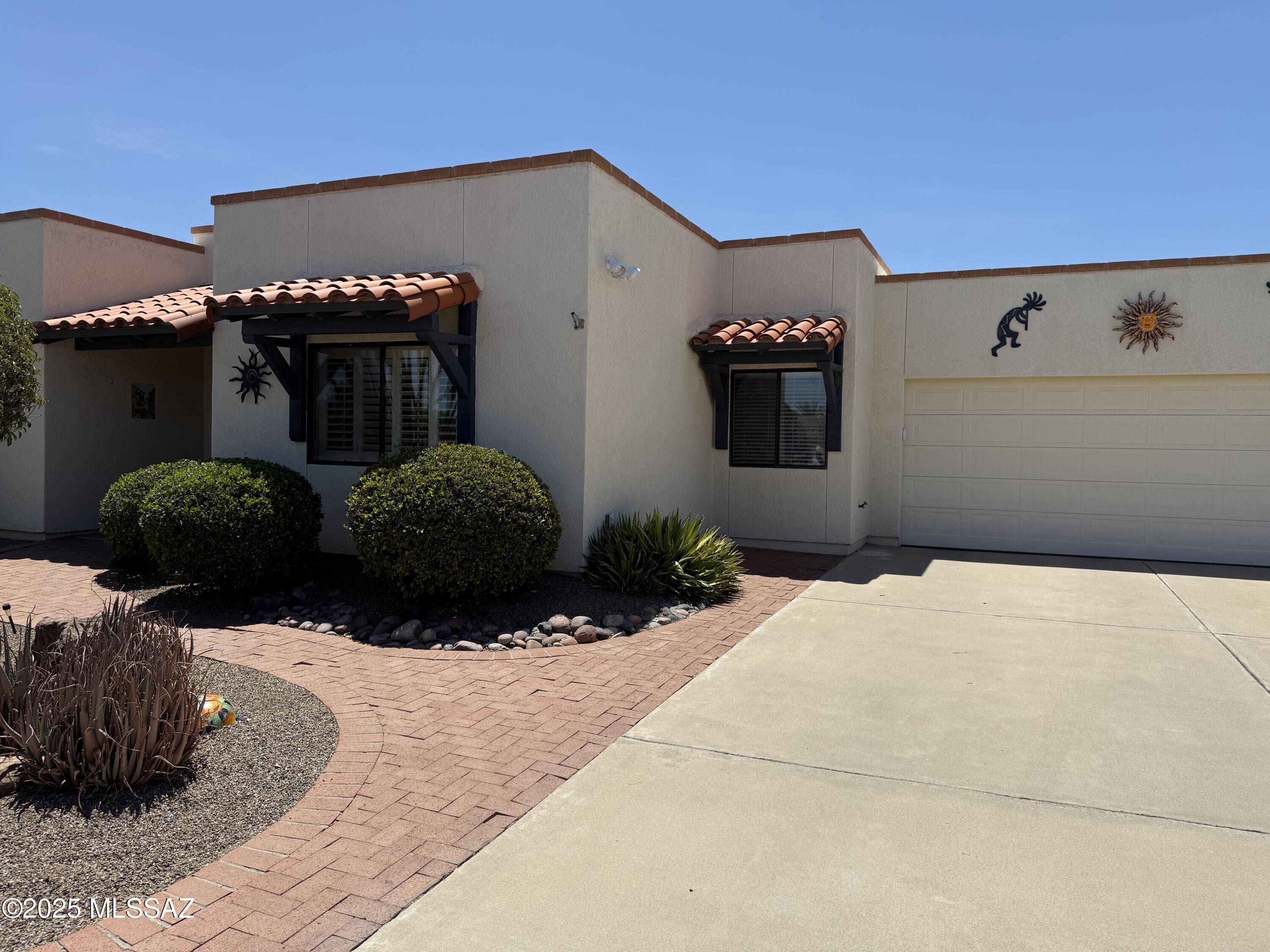 131 W Calle Martina, Green Valley, AZ 85614