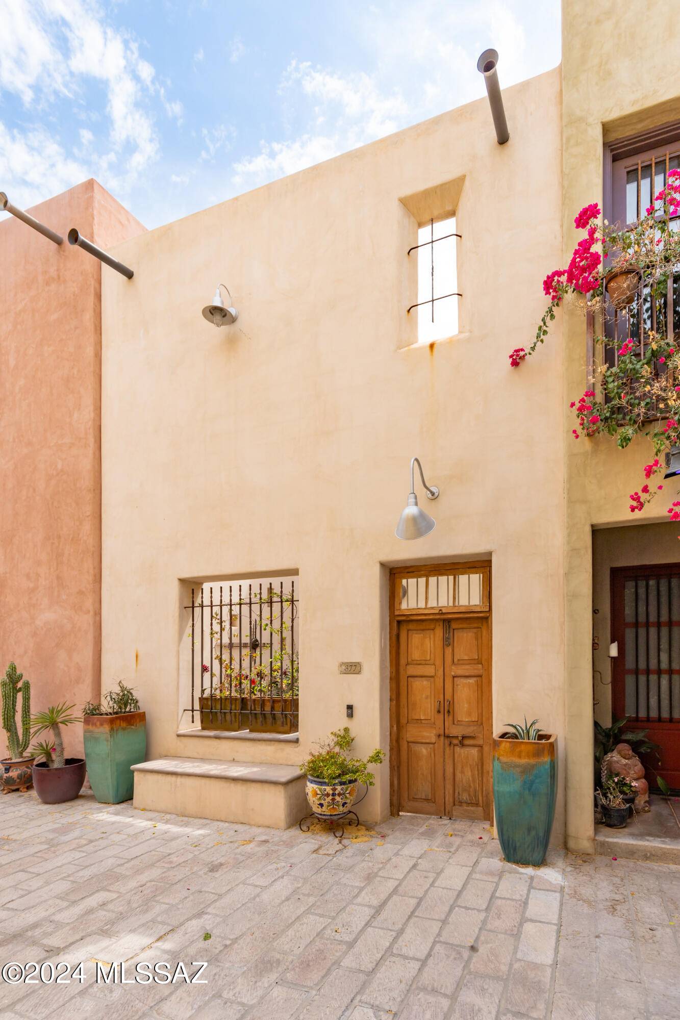 877 W Calle De Los Higos, Tucson, AZ 85745