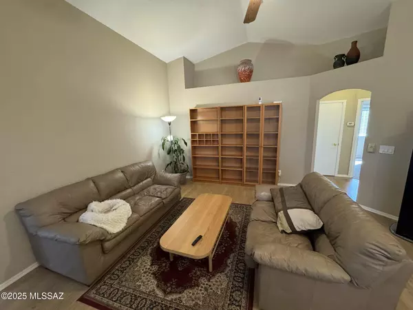 Tucson, AZ 85747,7668 S Trumpet Vine Avenue