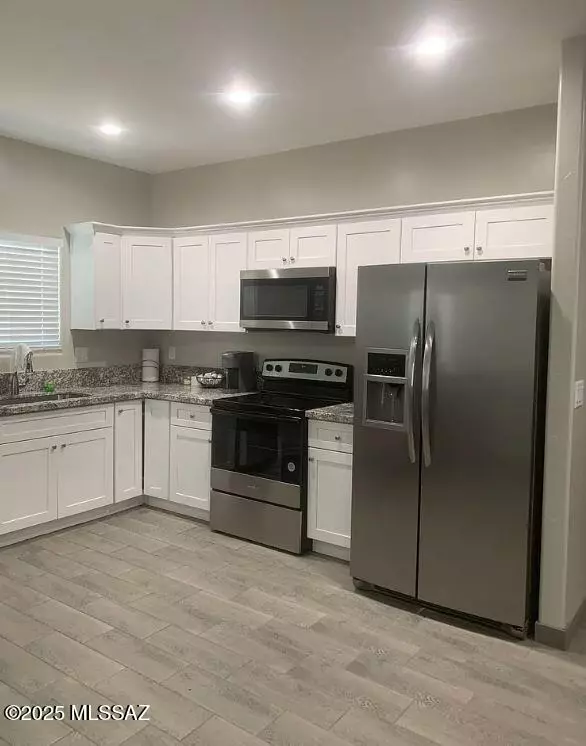Tucson, AZ 85705,802 N Anita Avenue