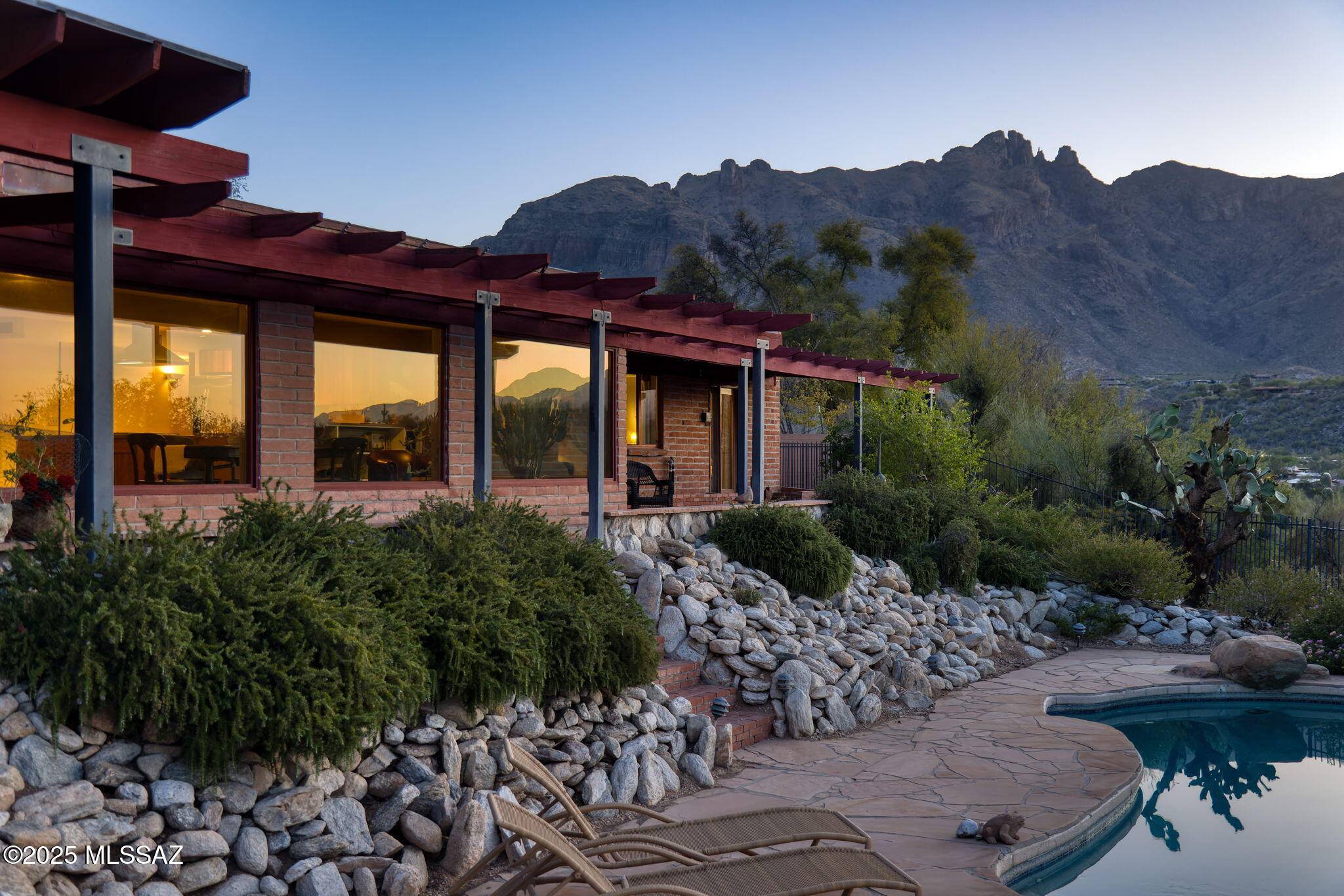 Tucson, AZ 85718,6600 N Sutherland Ridge Place
