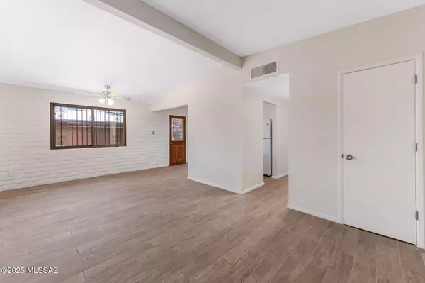 Tucson, AZ 85745,1631 W Delaware Street