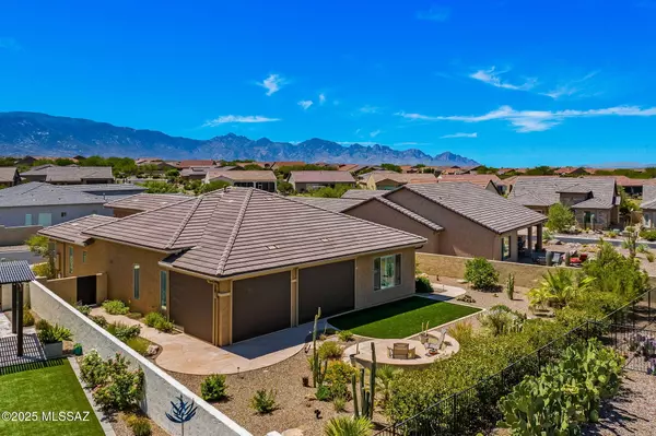 Oracle, AZ 85623,60152 E Blue Palm Drive