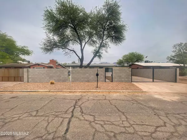 Tucson, AZ 85712,4349 E Lester Street