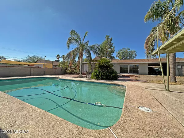 Tucson, AZ 85711,4245 E 4th Street