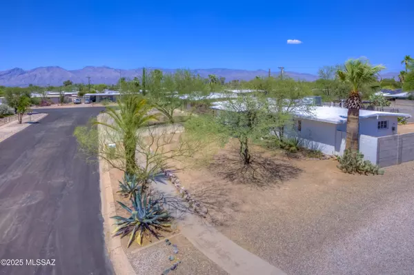 Tucson, AZ 85710,809 S Loyola Avenue