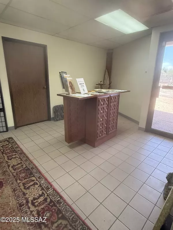 Tucson, AZ 85705,1106 N Anita Avenue #F