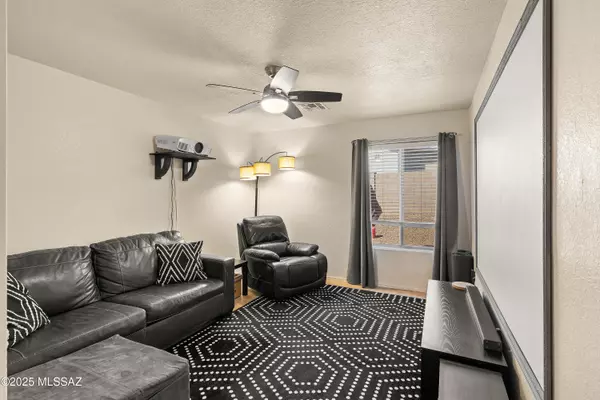 Tucson, AZ 85741,8328 N Pink Pearl Way