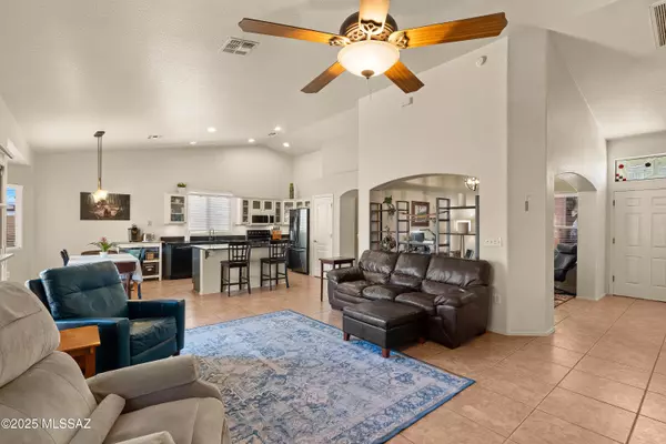 Tucson, AZ 85741,8328 N Pink Pearl Way