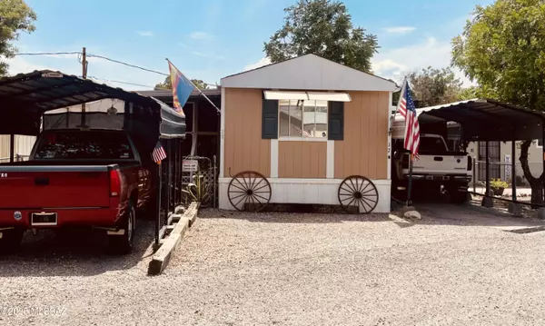 260 S Land Avenue #17, Benson, AZ 85602