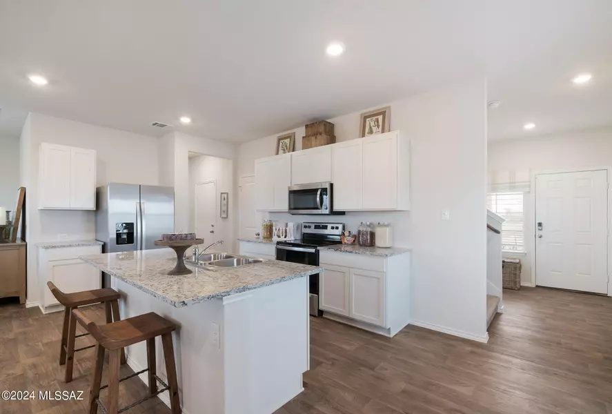 3907 E Market Street, Tucson, AZ 85706