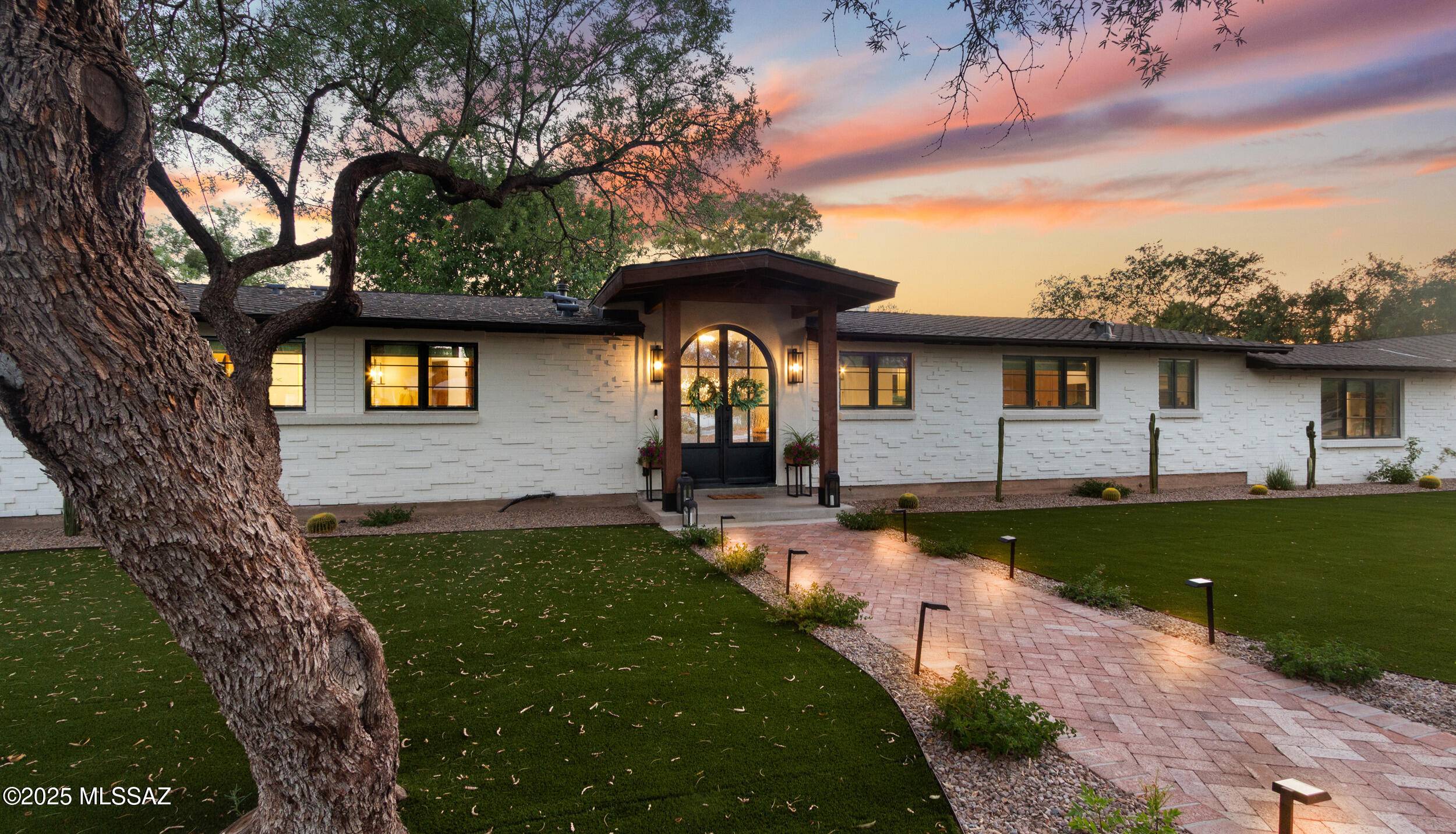 6426 E Santa Elena Street, Tucson, AZ 85715
