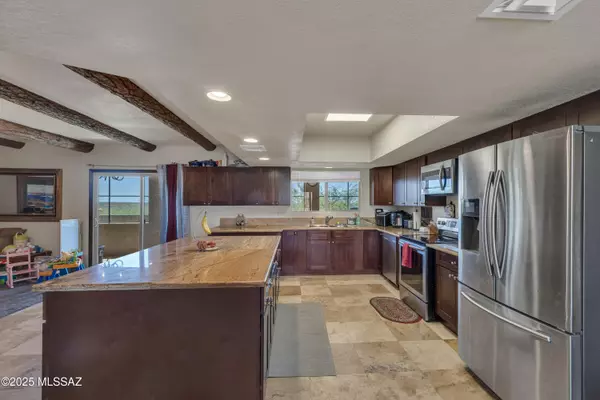 Tucson, AZ 85747,7370 S Cactus Thorn Lane