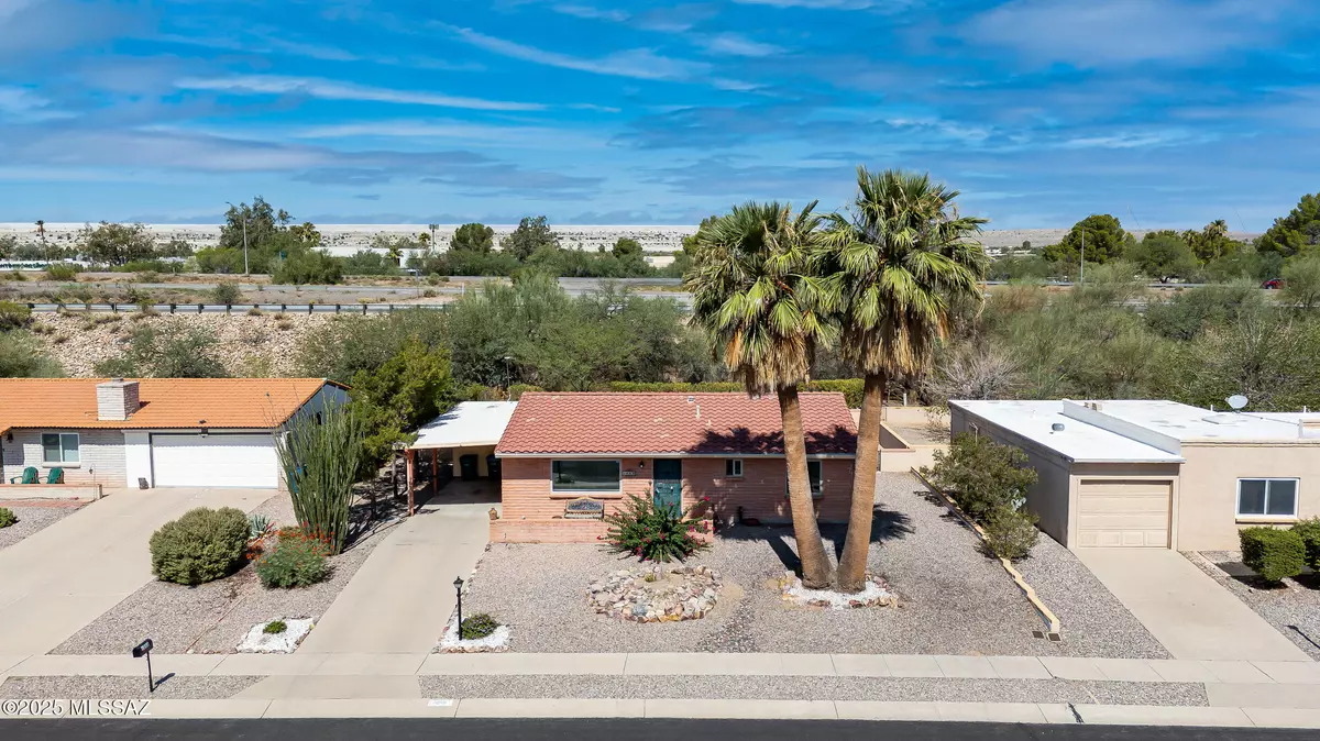 Green Valley, AZ 85614,1050 S La Higuera