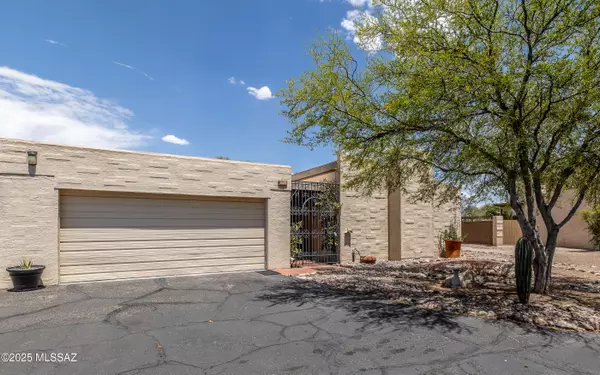 1888 N Camino Alicante, Tucson, AZ 85715