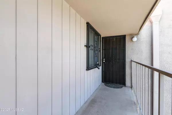 Tucson, AZ 85730,6625 E Golf Links Road #APT 13