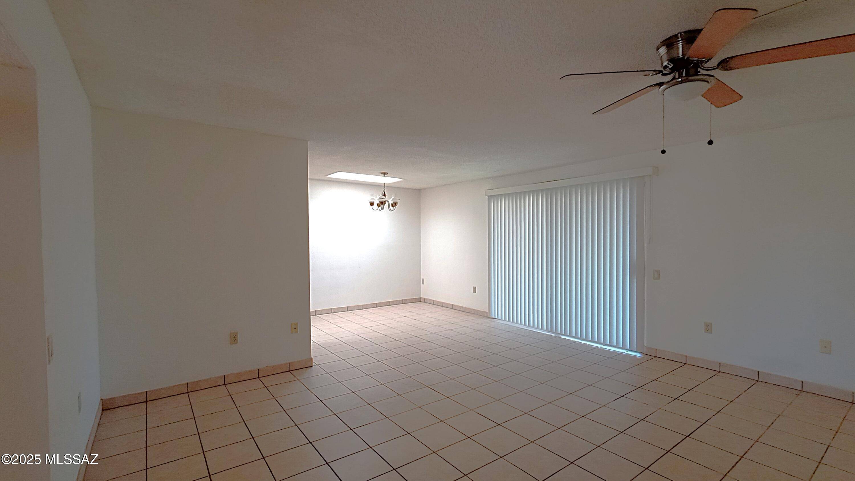 Green Valley, AZ 85614,881 N Camino de Luz