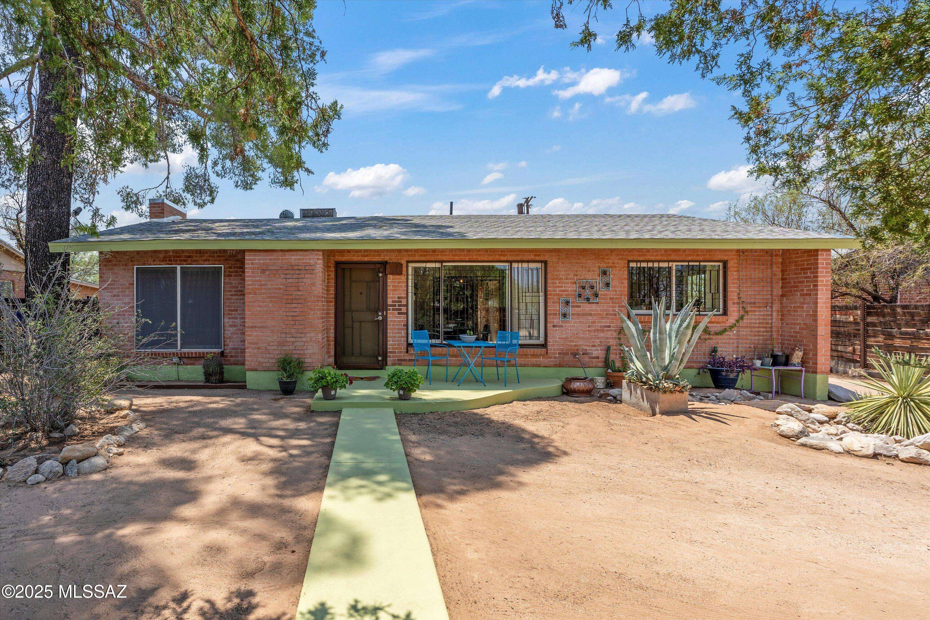 3342 E Seneca Street, Tucson, AZ 85716