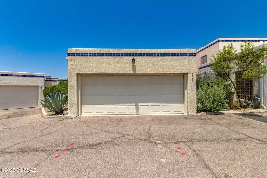 5231 N 1st Avenue, Tucson, AZ 85718