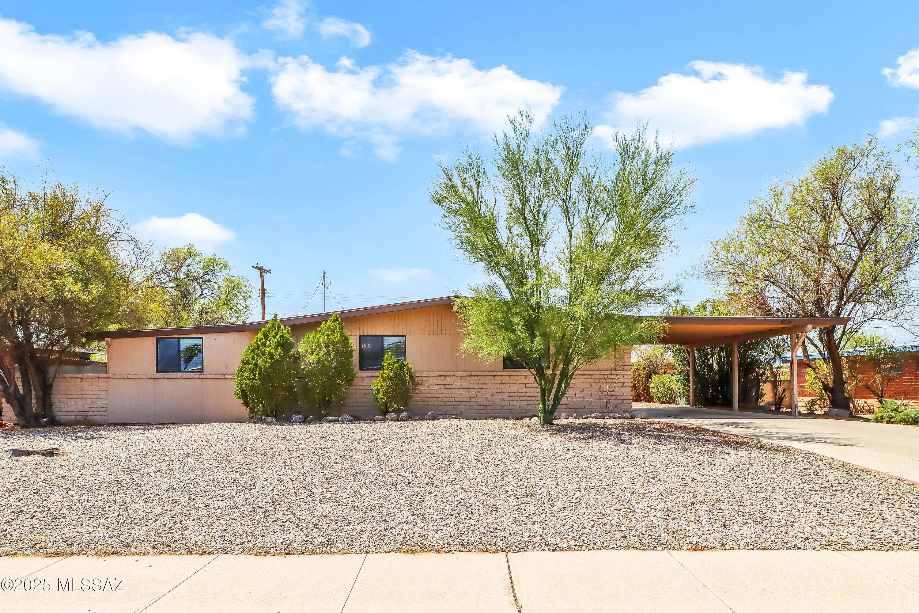 6934 E Kingston Drive, Tucson, AZ 85710