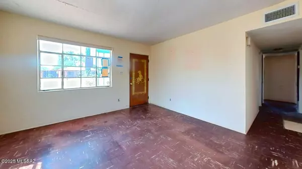 Tucson, AZ 85711,4631 E 14th Street
