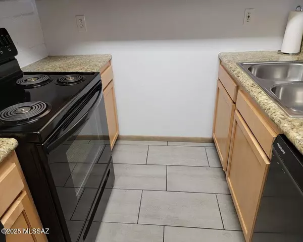 Tucson, AZ 85719,941 N Euclid Avenue #unit124