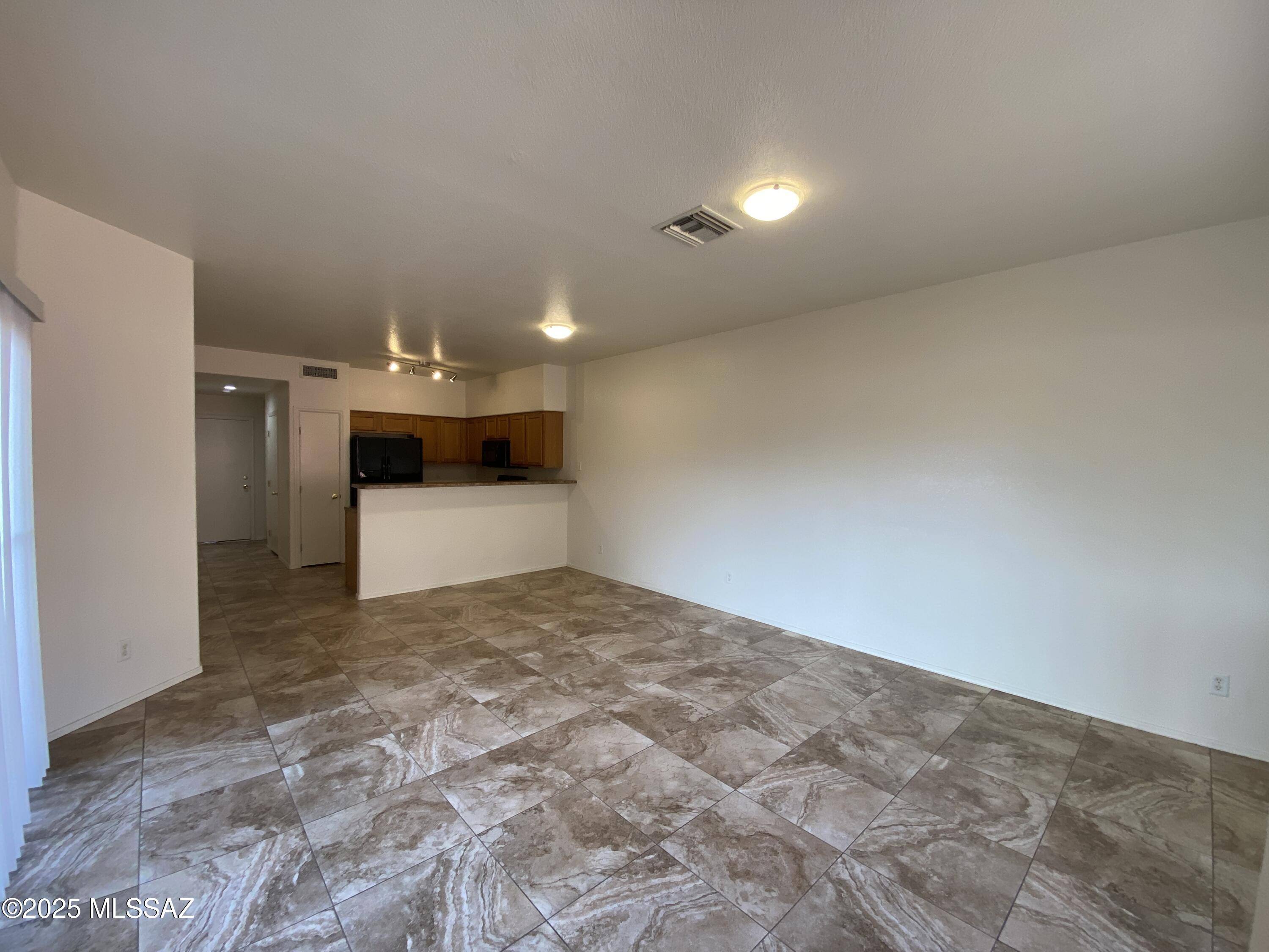 1260 E Weimer Circle #42, Tucson, AZ 85719