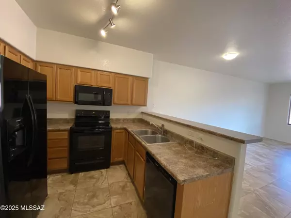 Tucson, AZ 85719,1260 E Weimer Circle #42