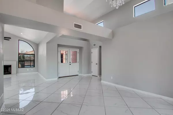 Tucson, AZ 85742,8664 N Bobby Jones Drive