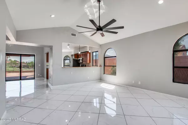 Tucson, AZ 85742,8664 N Bobby Jones Drive