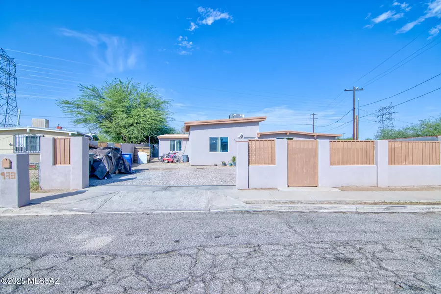 973 W Connecticut Drive, Tucson, AZ 85706