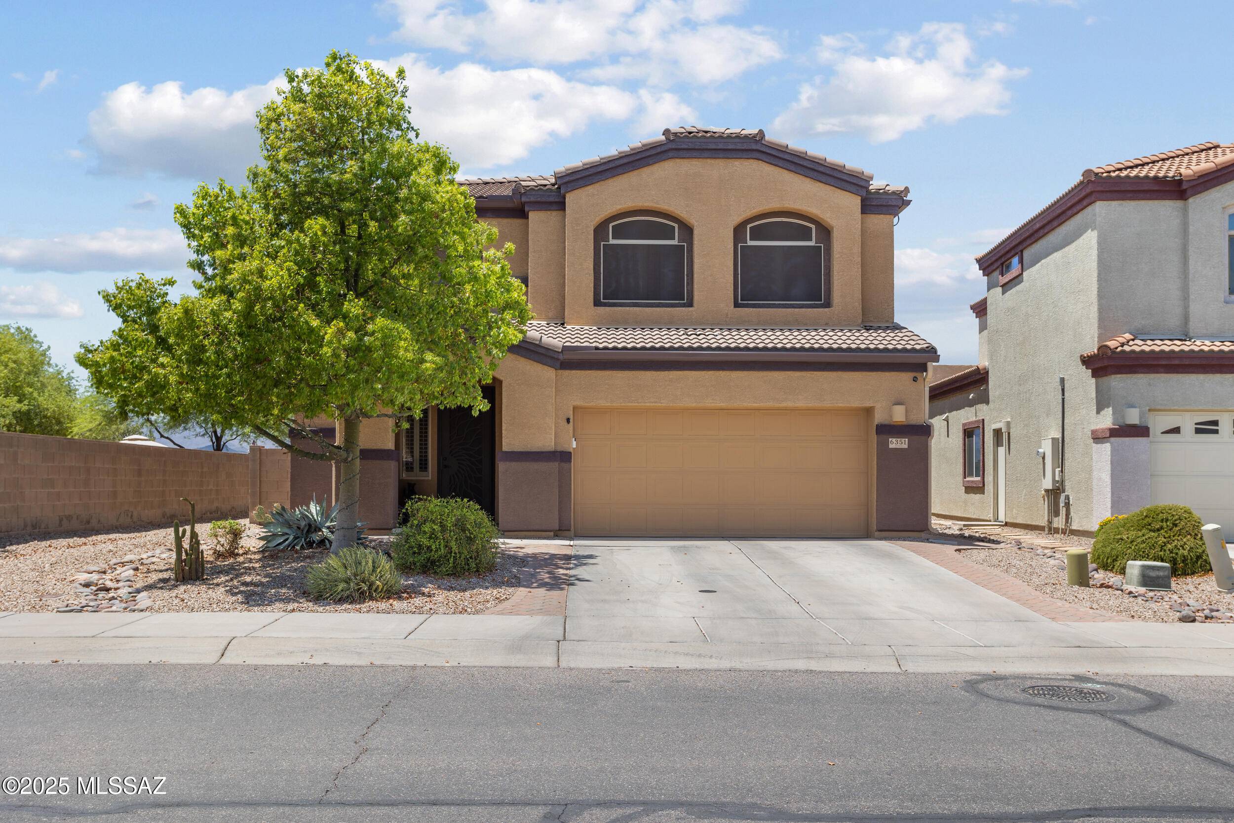 6351 W Sugar Pine Trail, Tucson, AZ 85743