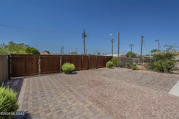 Tucson, AZ 85713,331 E 35th Street