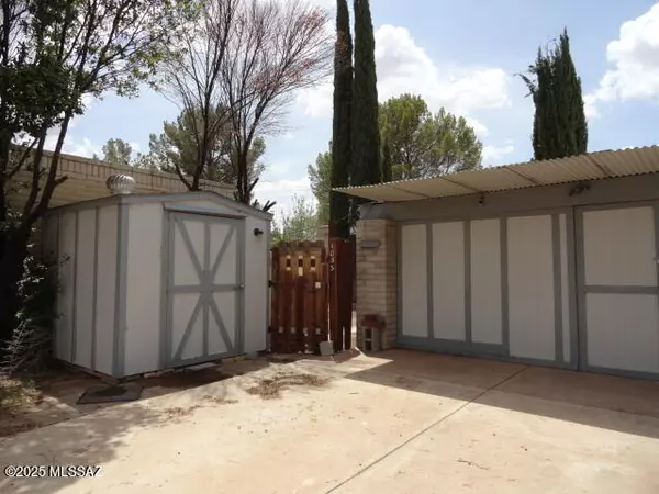 1033 E Irene Circle, Pearce, AZ 85625