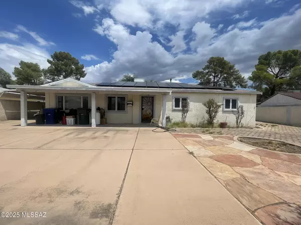 4637 E 10th Street, Tucson, AZ 85711