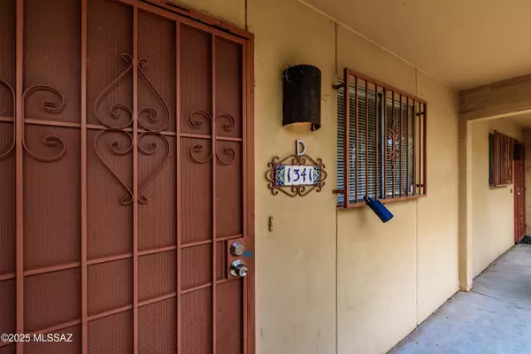 Tucson, AZ 85719,1341 E Fort Lowell Road ## 52B