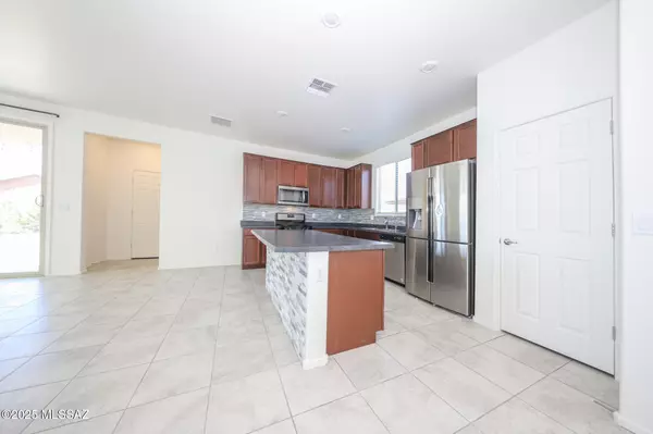 Tucson, AZ 85730