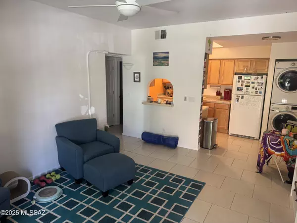 5750 N Camino Esplendora  #116, Tucson, AZ 85718