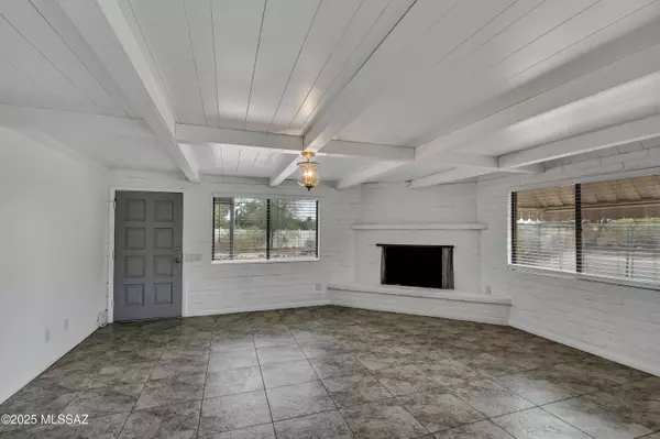 Tucson, AZ 85712,4609 E Bermuda Street