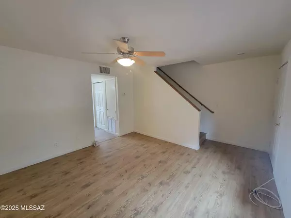 Tucson, AZ 85712,2950 N Alvernon Way #APT 6103