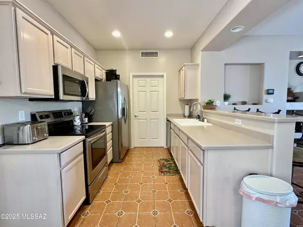 Oro Valley, AZ 85755,655 W Vistoso Highlands Drive #102