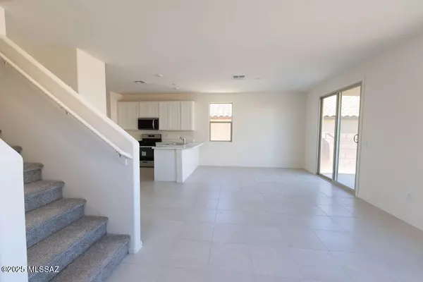 Vail, AZ 85641,12013 E Chamrod Drive