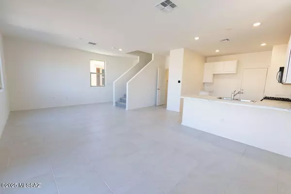 Vail, AZ 85641,12013 E Chamrod Drive